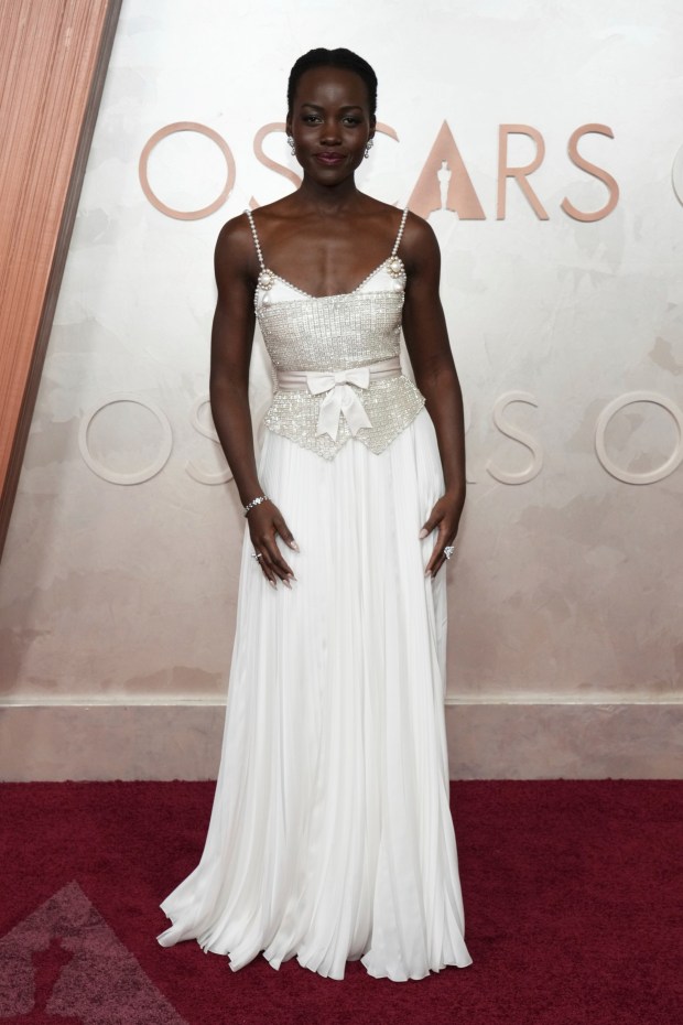 Lupita Nyong'o arrives at the Oscars 