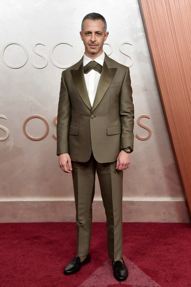 Jeremy Strong arrives at the Oscars