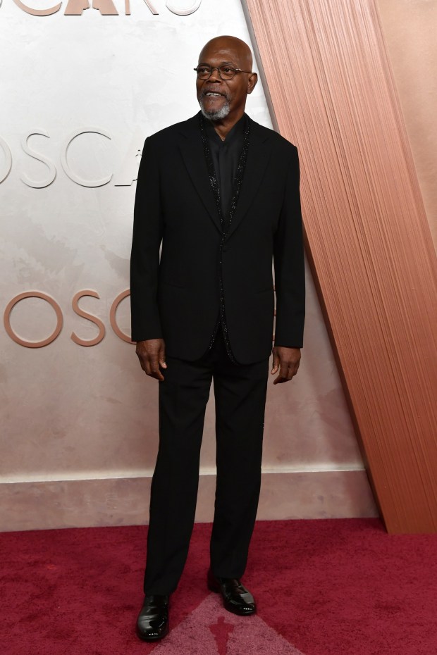 Samuel L. Jackson arrives at the Oscars 
